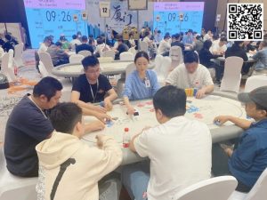 【EV扑克】HSPC厦门站188人争夺81人奖励圈,昔日冠军刘小虎解锁泡沫身份,何俊杰狂揽190万记分领先34人晋级-EV德州扑克