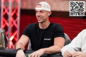 【EV扑克】Matt Berkey称私人游戏正在毁掉拉斯维加斯的cash游戏现场 巴西玩家因在BSOP百万大赛中私自添加记分牌而被禁赛-EV德州扑克