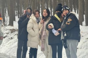 【EV扑克】崇礼CCL飘舞飞雪挡不住的热情!主赛首轮B组278人参赛创新高,吴鹏22.35万记分牌领衔109人晋级-EV德州扑克