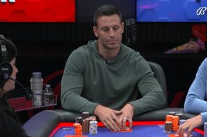 【EV扑克】话题 | Garrett Adelstein重返扑克赛场,玩心大起用J-4诈唬Persson-EV德州扑克