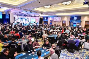 【EV扑克】茅人及晋级天堂岛主赛Day3 蒲蔚然晋级10K豪客赛Day2-EV德州扑克