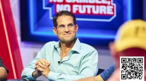 【EV扑克】趣闻 | Brandon Adams在“站立游戏”不守规则,Nik Airball很恼火-EV德州扑克