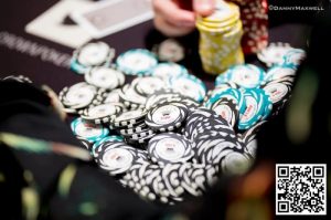 【EV扑克】要不要苟到下一个名次拿更高的奖金，很多人的想法是错的-EV德州扑克