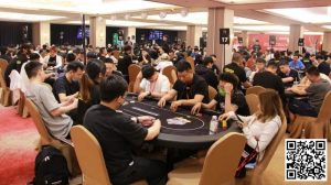 【EV扑克】2024CSSOP潮汕杯 | 主赛Day1激战落幕，755人次参赛角逐，175人晋级Day2！孙文彬36.5万记分牌获D组CL-EV德州扑克