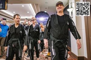 【EV扑克】2024WSOP | Phil Hellmuth在主赛事Day 1c惊艳亮相-EV德州扑克