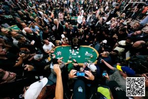 【EV扑克】KK翻前7bet全下120BB,惨撞AA成为主赛泡沫-EV德州扑克