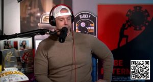 【EV扑克】扑克圈也有科技与狠活，你都猜不到他的微型摄像头和发射器藏在哪儿-EV德州扑克