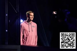 【EV扑克】扑克网红博主Brad Owen赛事匆匆出局,8个月儿子突发癫痫差点有生命危险-EV德州扑克