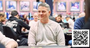 【EV扑克】花50万美元报名参赛,第一手牌就AK撞AA出局,这痛谁懂!-EV德州扑克