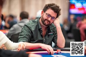 【EV扑克】被人甩牌一脸后丢牌回去反被停牌一圈？职牌表示好冤枉-EV德州扑克