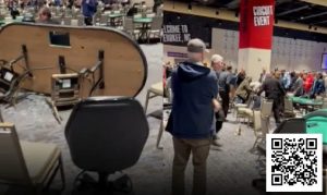 【EV扑克】男子在比赛现场突然发癫掀翻三张桌子，还说是上帝的旨意-EV德州扑克