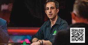 【EV扑克】扑克大师Alec Torelli在复杂牌面做出精彩跟注的细节解析-EV德州扑克