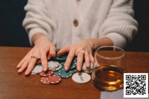 【EV扑克】采用更大下注尺度的3个好处-EV德州扑克