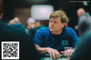 【EV扑克】话题 | AA翻牌中三条还被逆转，WSOP上极其糟糕的冤家牌-EV德州扑克