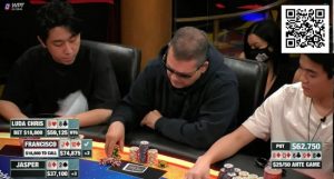 【EV扑克】四条不敌同花顺!Hustler Casino Live诞生19万巨额彩池,Chris Chen这手牌太惨了!-EV德州扑克