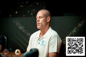 【EV扑克】致命5Bet加注葬送Antonius，Ottomar Ladva问鼎Onyx高额赛$25k主赛冠军-EV德州扑克