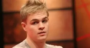 【EV扑克】河牌弃掉第二坚果同花：Andrew Robl这一手，到底是神级操作还是“标准操作”？-EV德州扑克