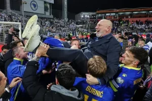 【EV扑克】从扑克桌到波黑重返世界杯的功勋主帅:谢尔盖·巴巴雷茨的非典型主帅之路-EV德州扑克