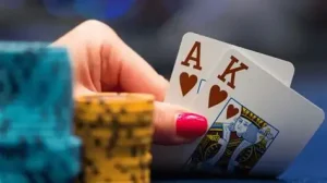 【EV扑克】3500美元锦标赛实战解析：Jonathan Little 为何对AK选择“跟注”而非“3-bet”？-EV德州扑克