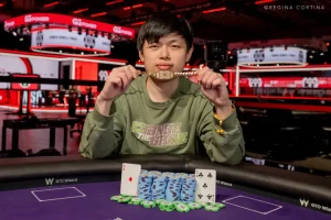 【EV扑克】生涯首进WSOP奖励圈即登顶!华人博士生Honghao Zhang斩获$1500六人桌金手链-EV德州扑克