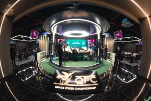 【EV扑克】越南河内QPC Day8｜“平南王”贾曰泉问鼎豪客帝国赛冠军，罗爽、潘财明分别获第五、第九名；陈明聪、冯苗打入主赛决赛桌将冲击奖杯-EV德州扑克