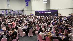 【EV扑克】CSOP潮汕扑克系列赛Ⅲ盛大开幕!“红头船”精神遇上智力竞技,首日热度爆棚-EV德州扑克