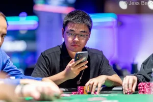 【EV扑克】2026WSOP | 主赛剩62人,唐俊杰记分牌第七,携手Tianle Wang、章聪雅挺进Day7-EV德州扑克