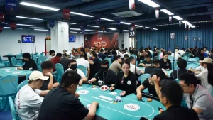 【EV扑克】2026 山海杯·鲲鹏系列赛T3｜主赛首轮共461人次参战111人晋级，杨泽/杨宏康分别领跑第一轮C/D组-EV德州扑克