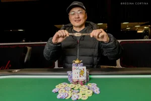 【EV扑克】迟到半小时登场,连斩五位高手:王永爽横扫$3,000 PLO六人桌夺下2026WSOP金手链-EV德州扑克