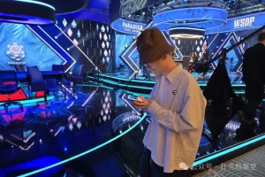 【EV扑克】你总以为放下手机就能打好牌,但真正的问题是你根本受不了无聊-EV德州扑克