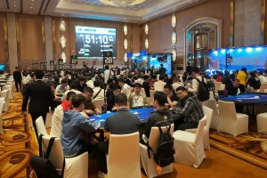 【EV扑克】2026 CPG横琴|珠海烽烟再起!主赛第一轮A组512人参赛176人晋级,郑敬钭收获26.9万记分牌领跑-EV德州扑克