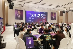 【EV扑克】第二届JPT热河扑克之旅|主赛首轮征战结束 80人踏上全新征程 多位美女末班车晋级-EV德州扑克